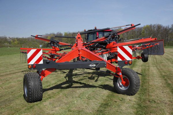 Zgrabljalnik KUHN GA 8030 stranski zgrabek